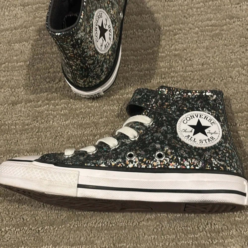 Brand New Converse sparkle high tops - Picture 3 of 4